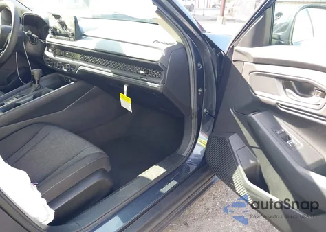 2025 Honda Accord Se z USA, uszkodzony, nr VIN 1HGCY1F49SA009347